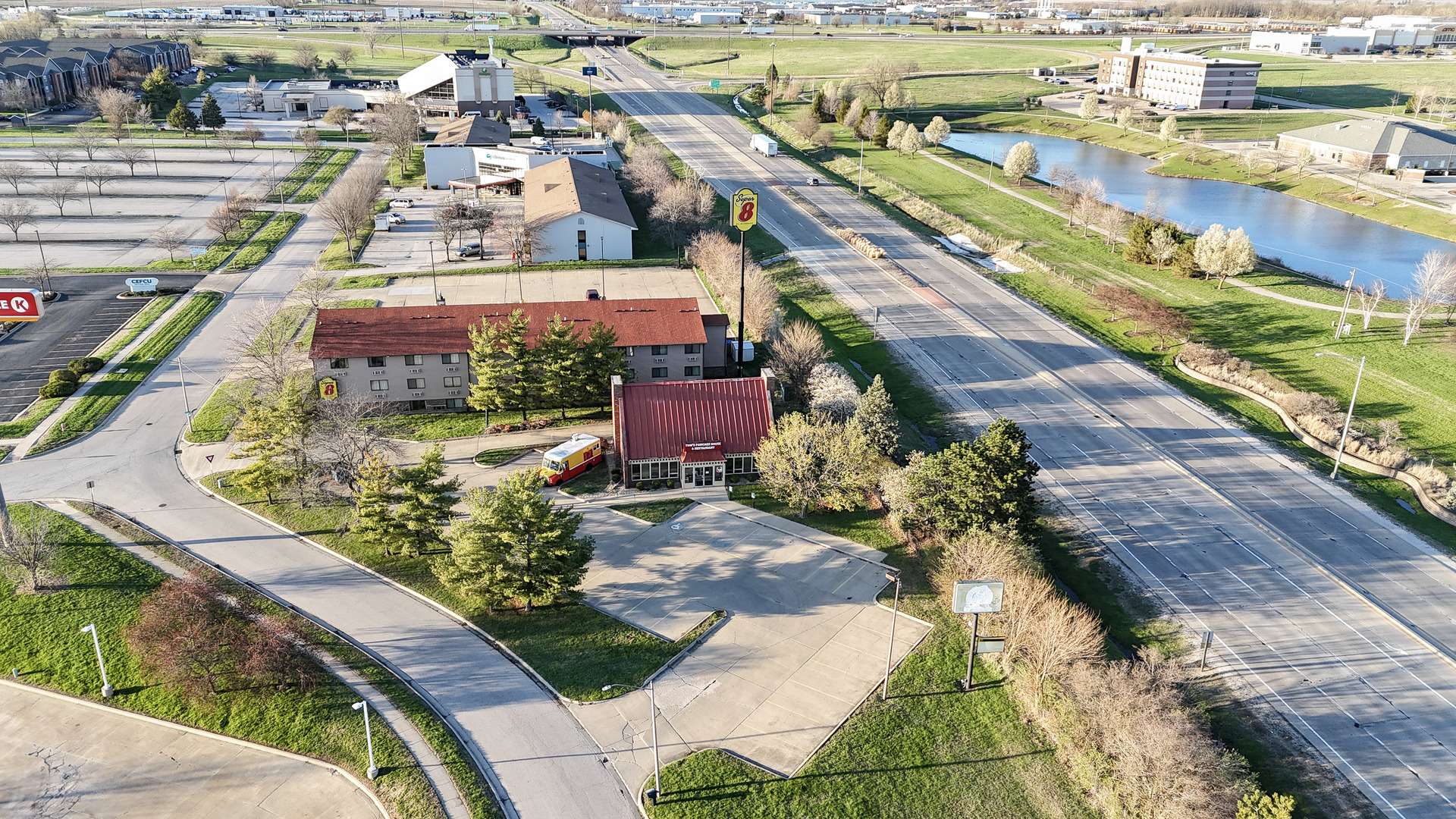 1700 Fredrick LN, Normal, IL 61761