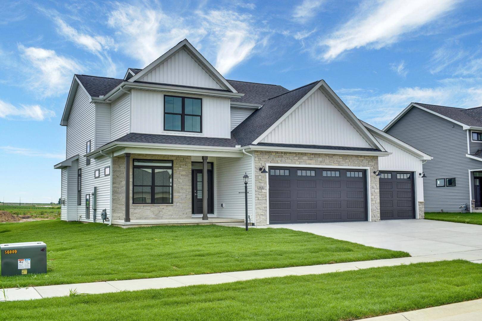 1418 Tinley LN, Mahomet, IL 61853