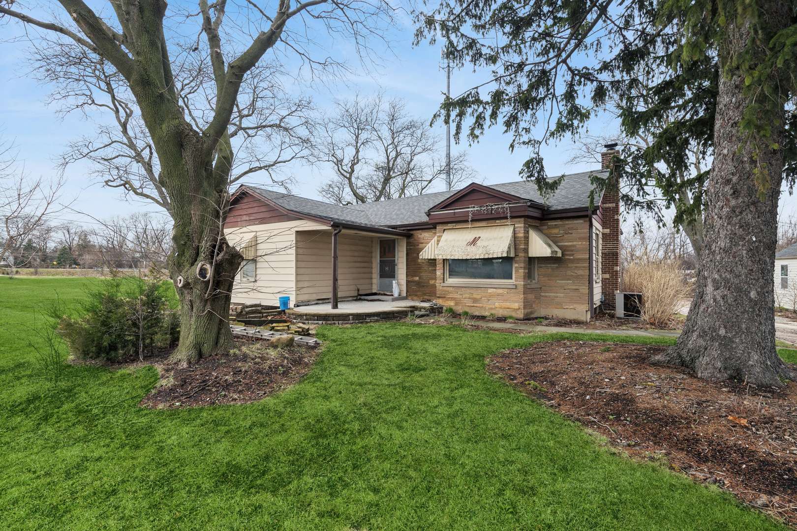20922 W Il Route 176, Mundelein, IL 60060