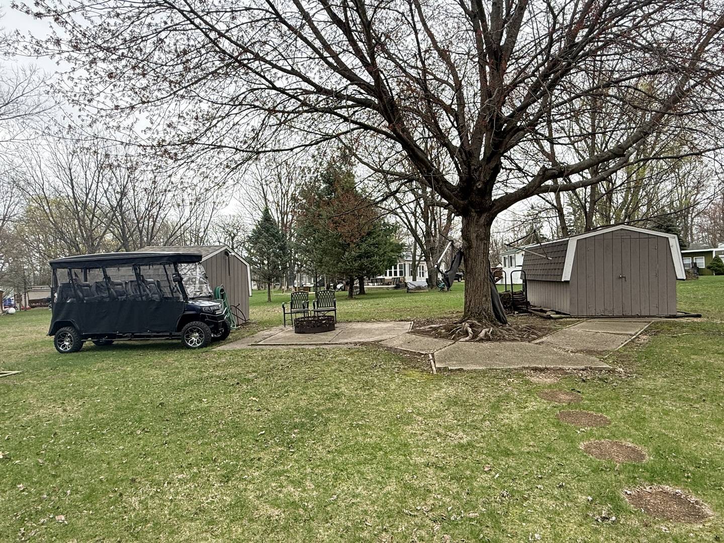 24-28/29 Woodhaven Lakes, Sublette, IL 61367