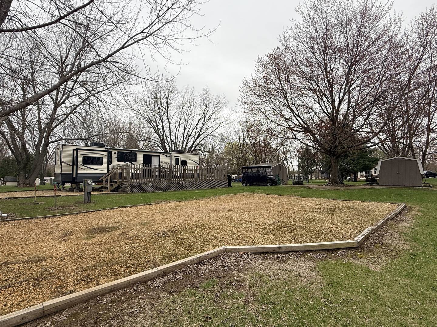 24-28/29 Woodhaven Lakes, Sublette, IL 61367