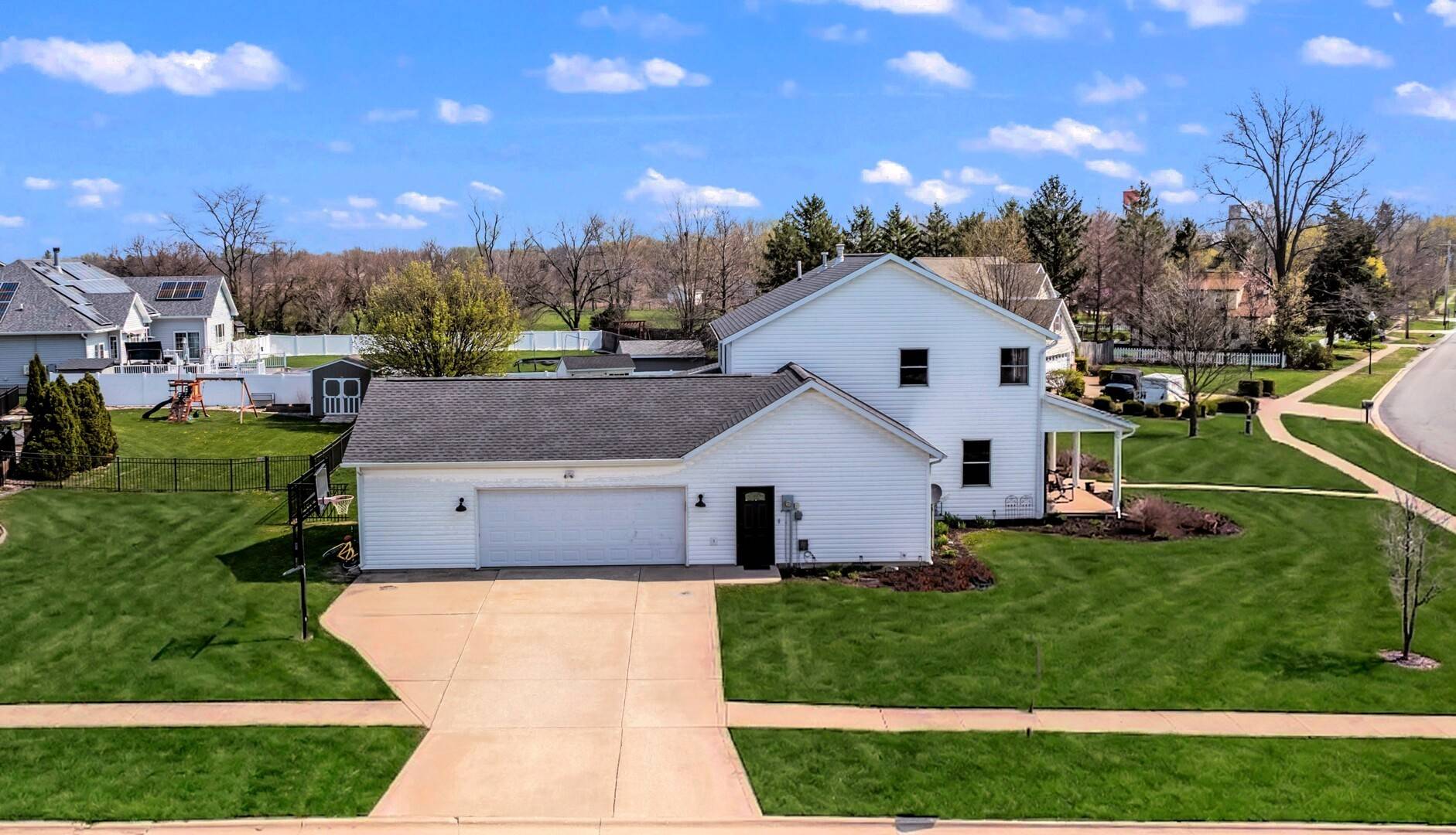 410 W Sangamon ST, Fisher, IL 61843