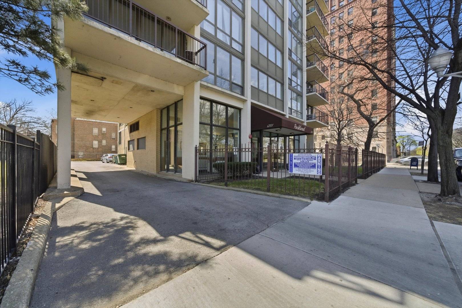 6701 S Crandon AVE #8C, Chicago, IL 60649