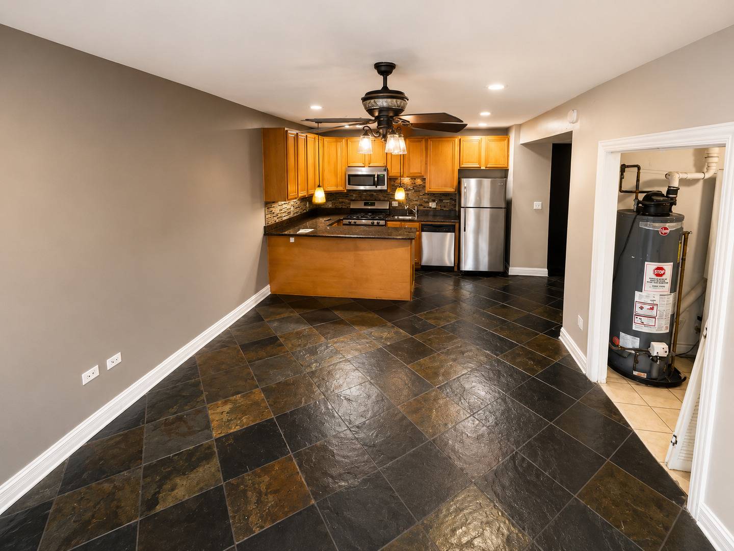 4207 S Indiana AVE #G, Chicago, IL 60653