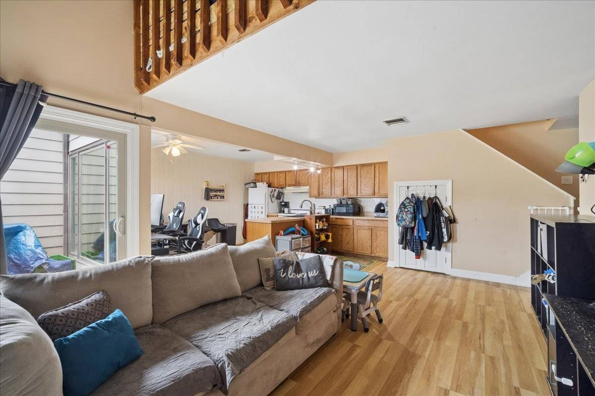 3309 Beacon ST #62, North Chicago, IL 60064