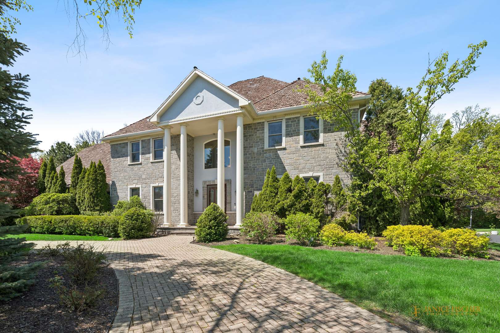4806 Preserve Pkwy, Long Grove, IL 60047
