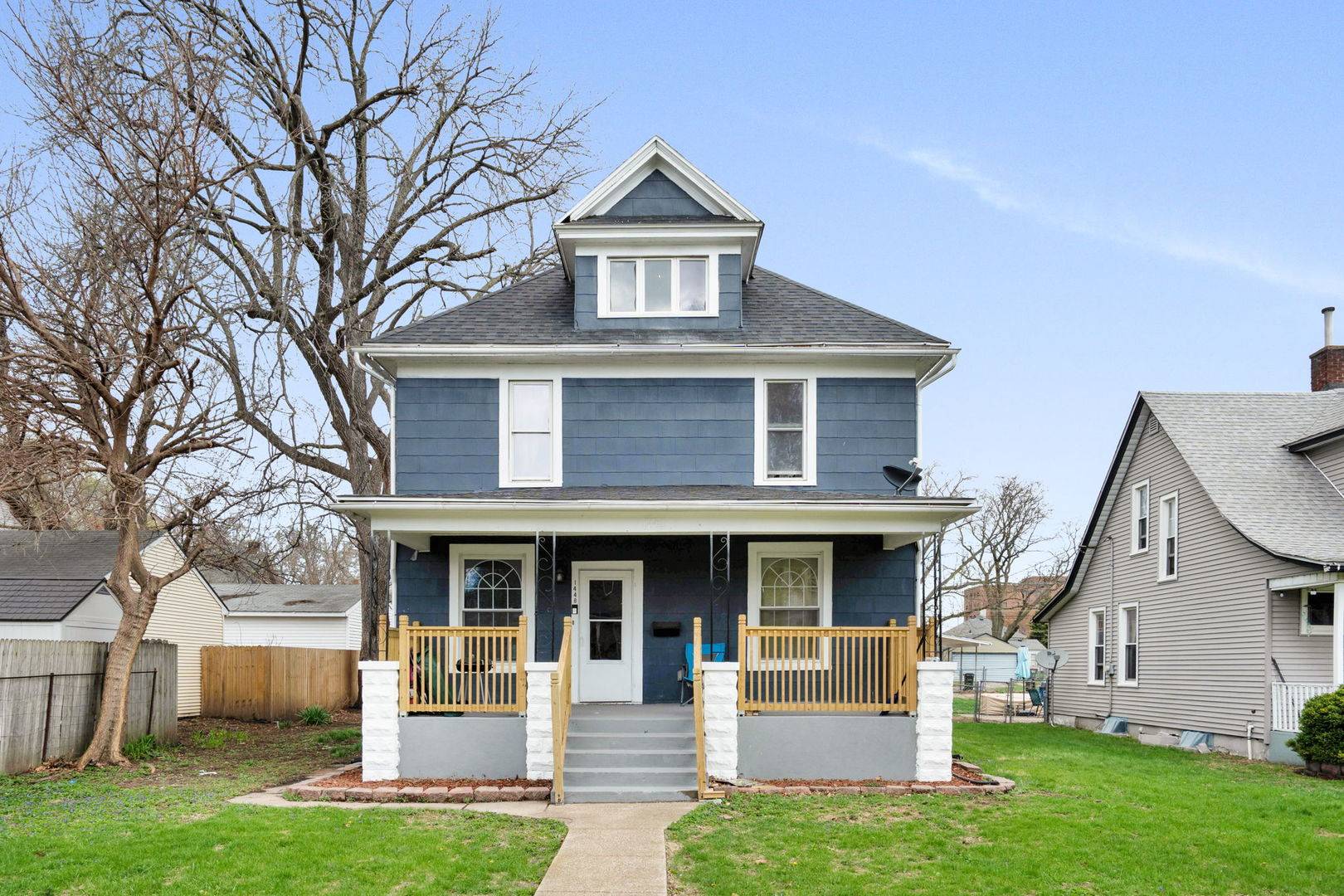 1446 W High ST, Davenport, IA 52804