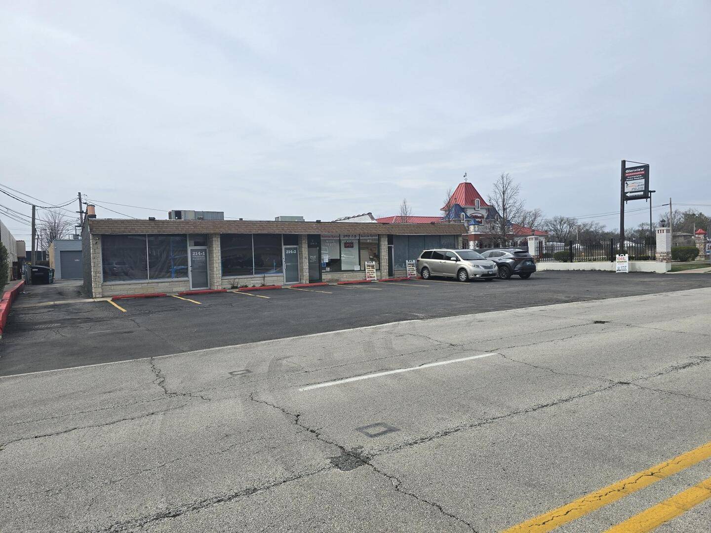 214 Greenwood RD #2, Glenview, IL 60025