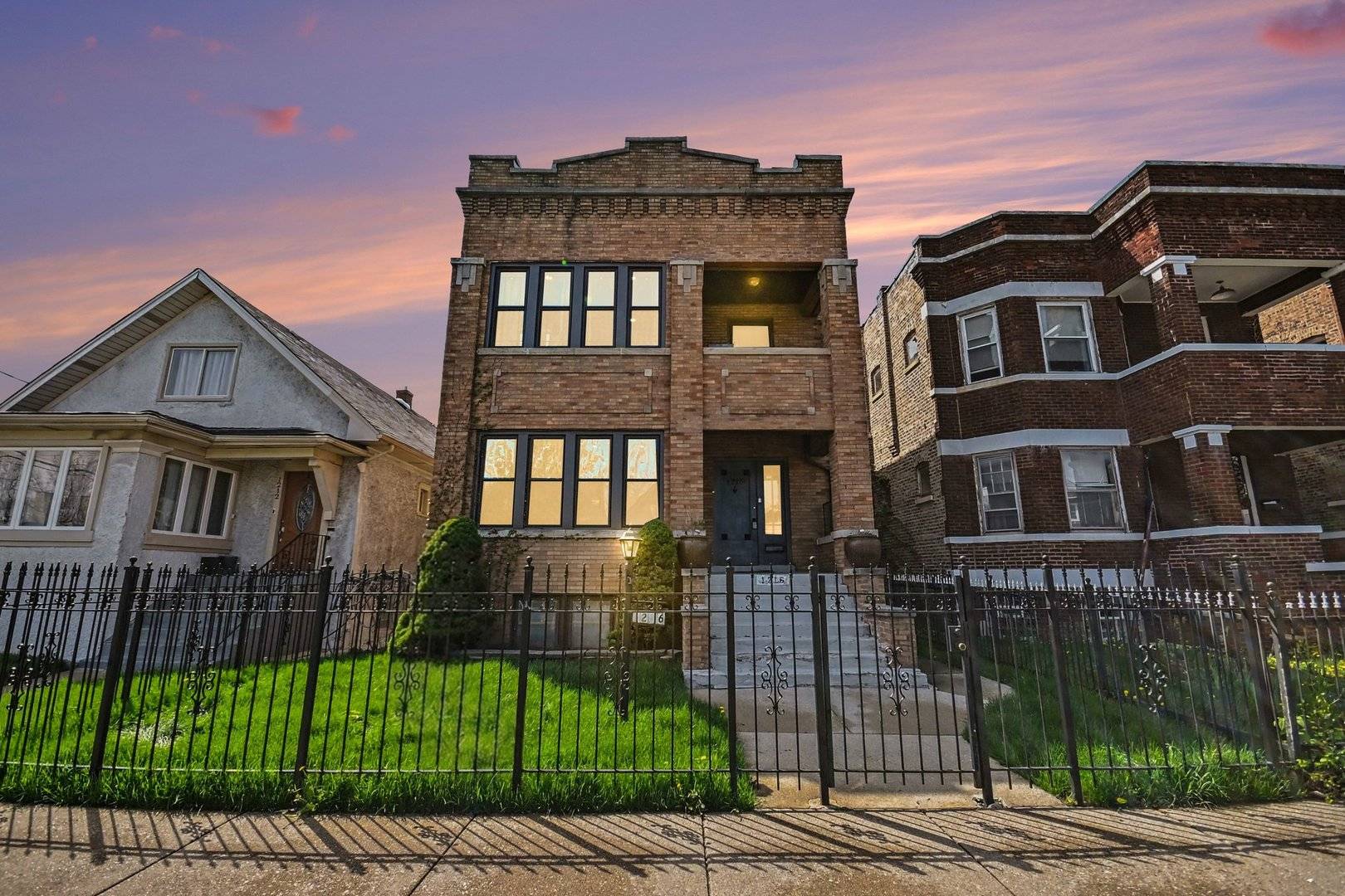 1216 N MASON AVE, Chicago, IL 60651