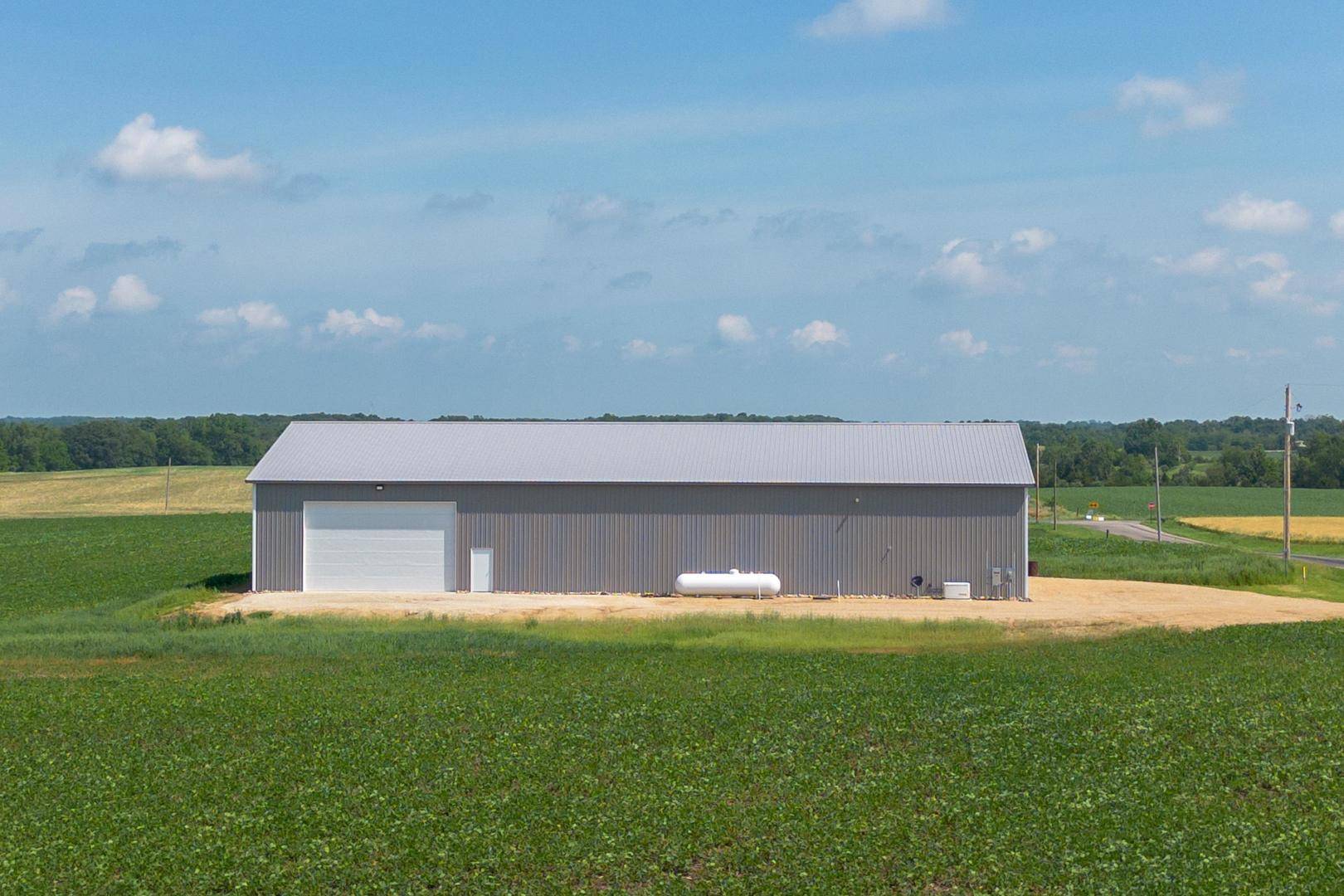957 County Road 2000 E, Varna, IL 61375