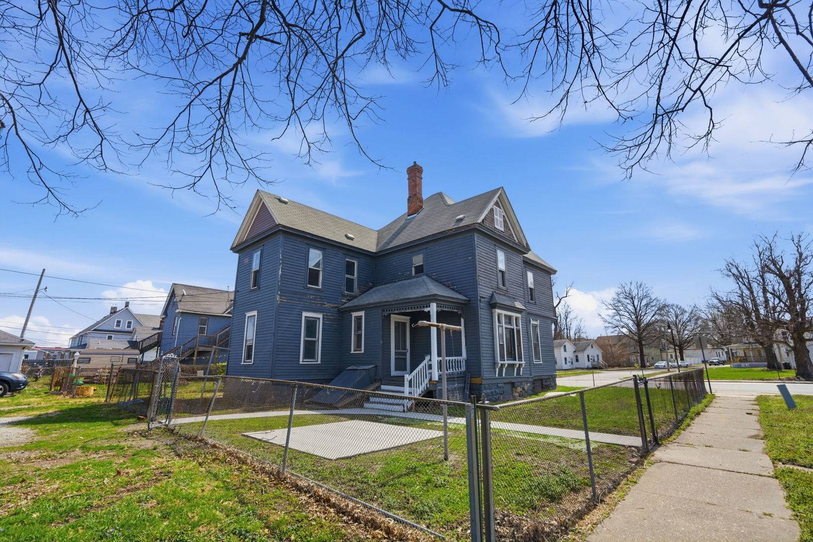 1405 7th AVE, Rock Island, IL 61201