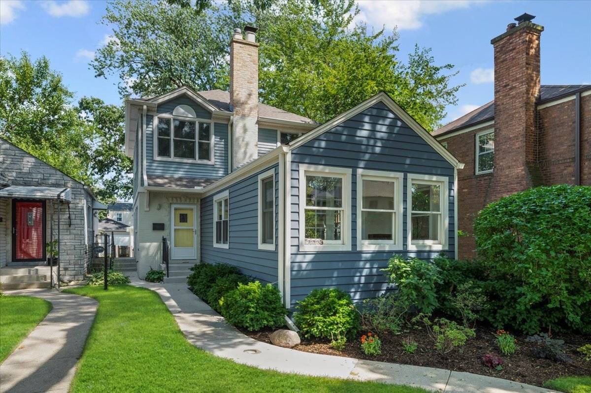 8449 N Kedvale AVE, Skokie, IL 60076