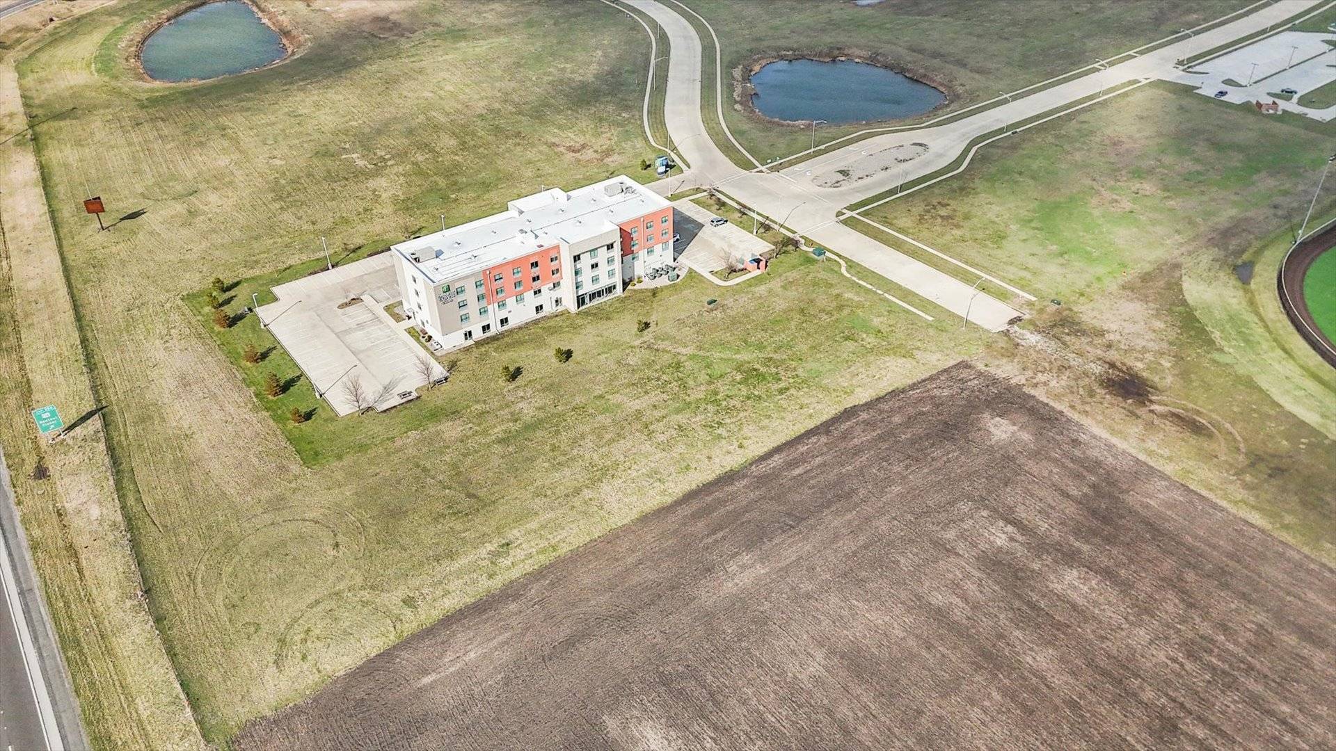 950 Broadmeadow RD, Rantoul, IL 61866