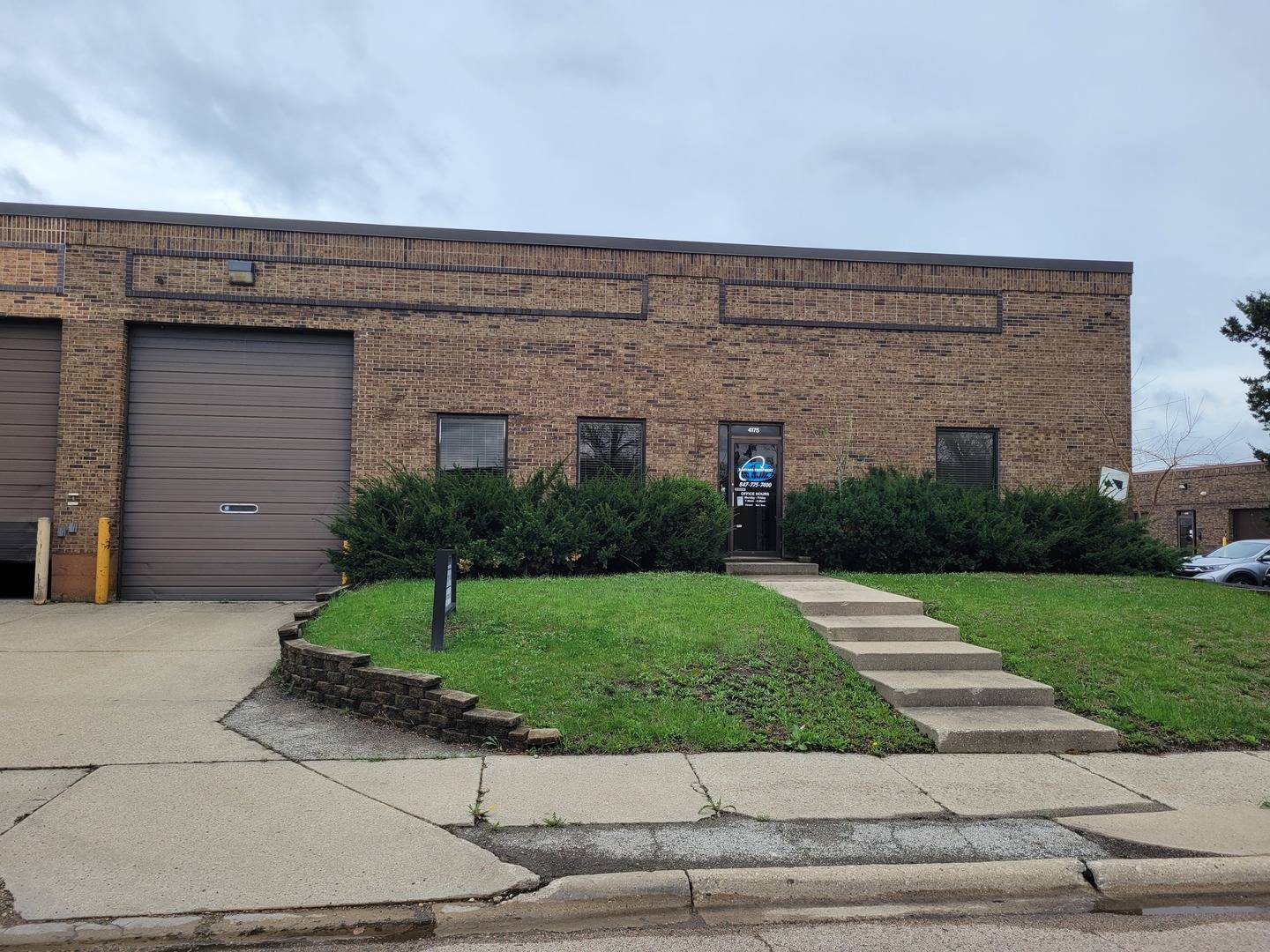 4175 Grove AVE, Gurnee, IL 60031