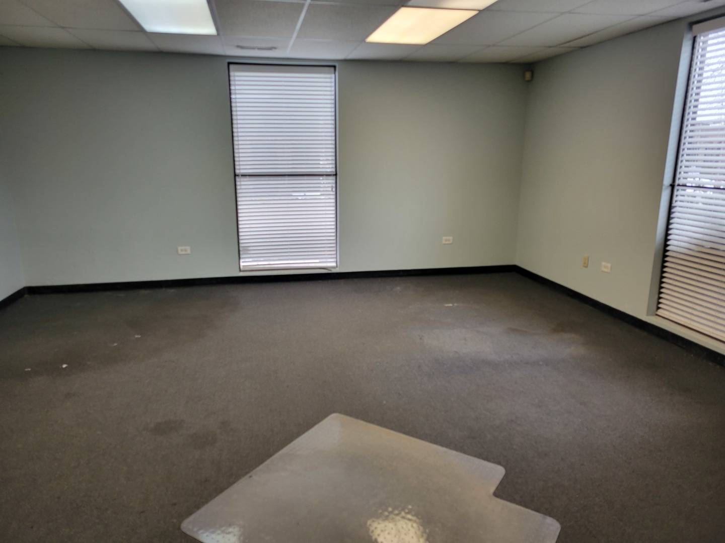4175 Grove AVE, Gurnee, IL 60031