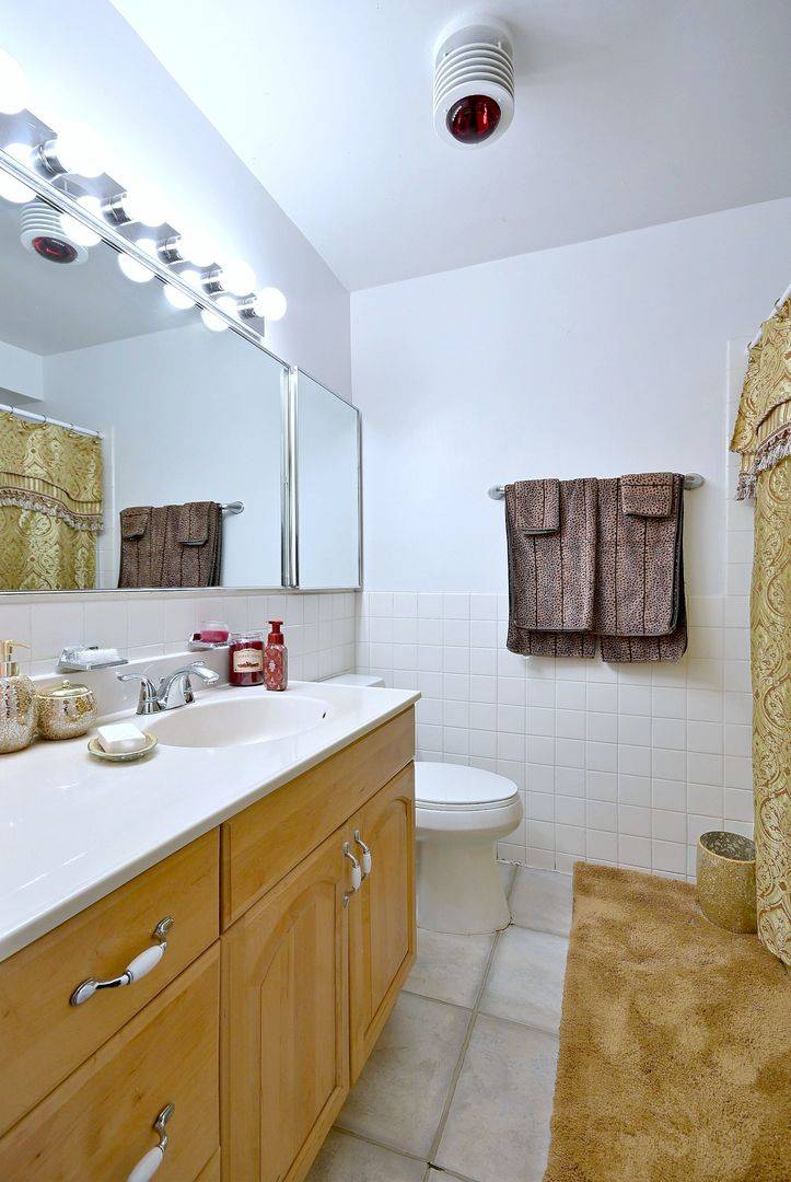 4250 N MARINE DR #1731, Chicago, IL 60613