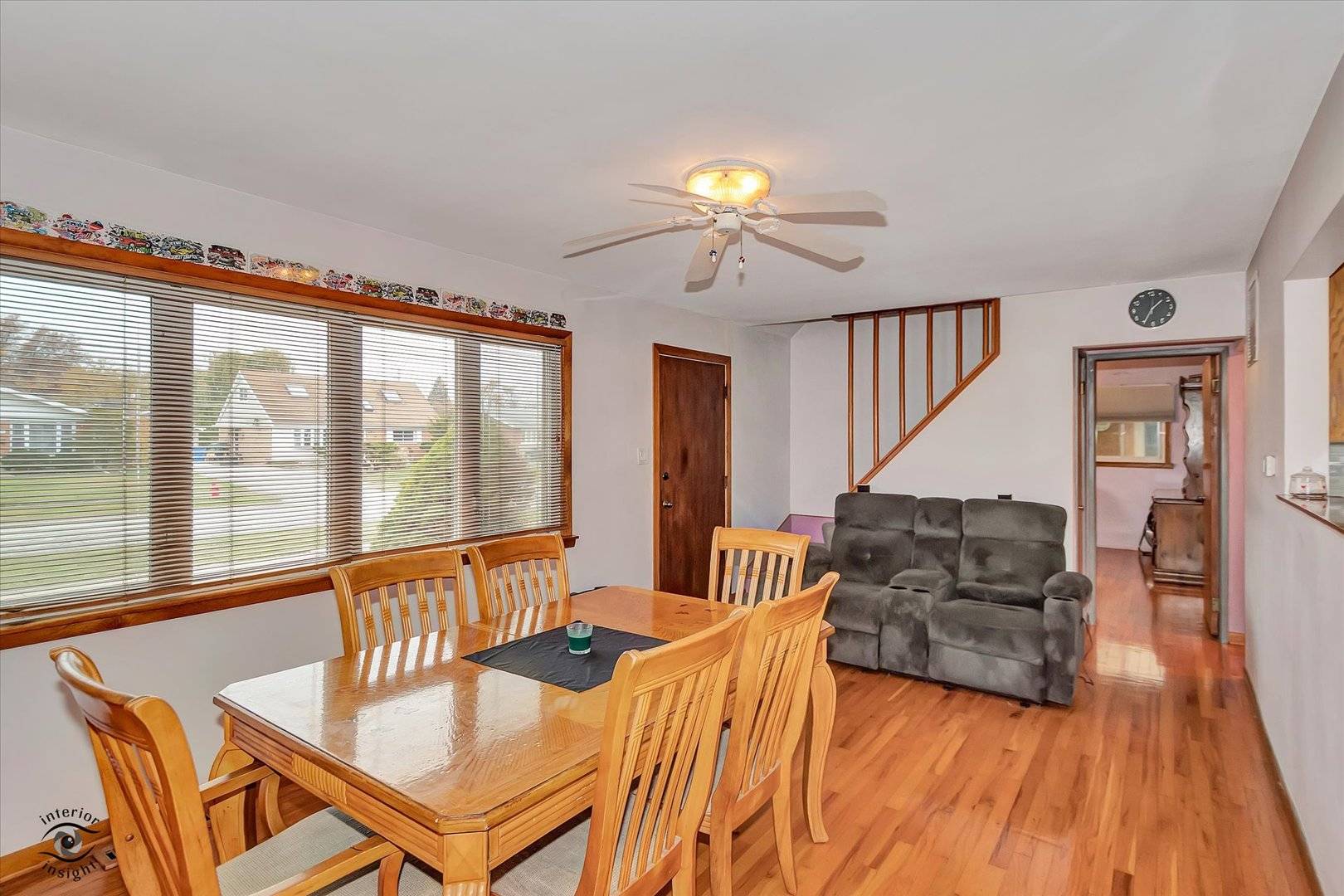 9137 Orchard LN, Bridgeview, IL 60455