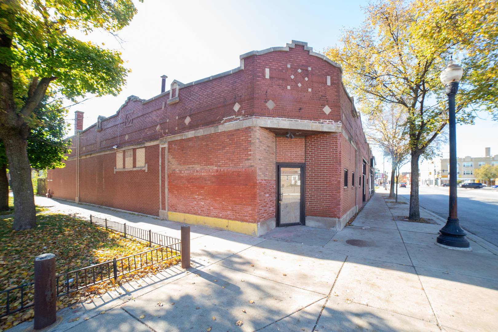 1423 W 79th ST, Chicago, IL 60620