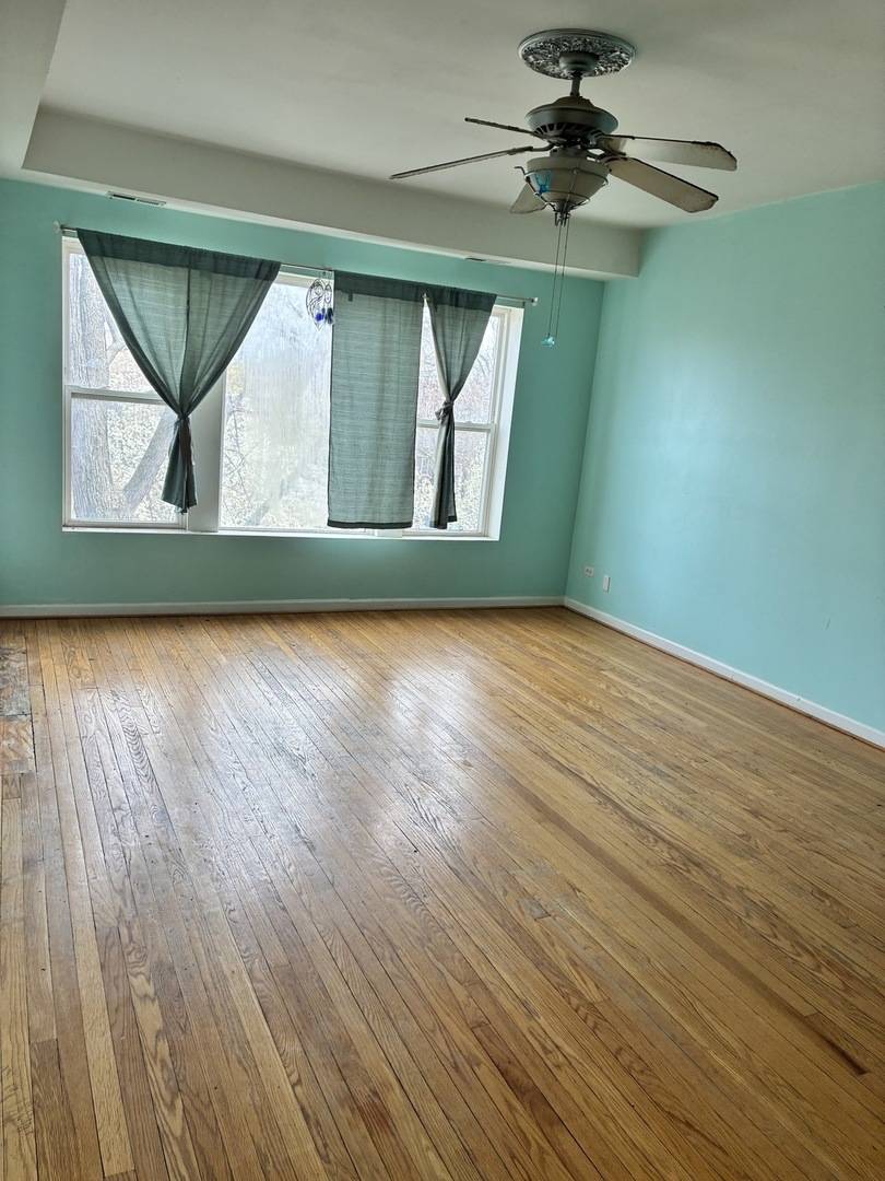 6852 S DANTE AVE #3E, Chicago, IL 60637