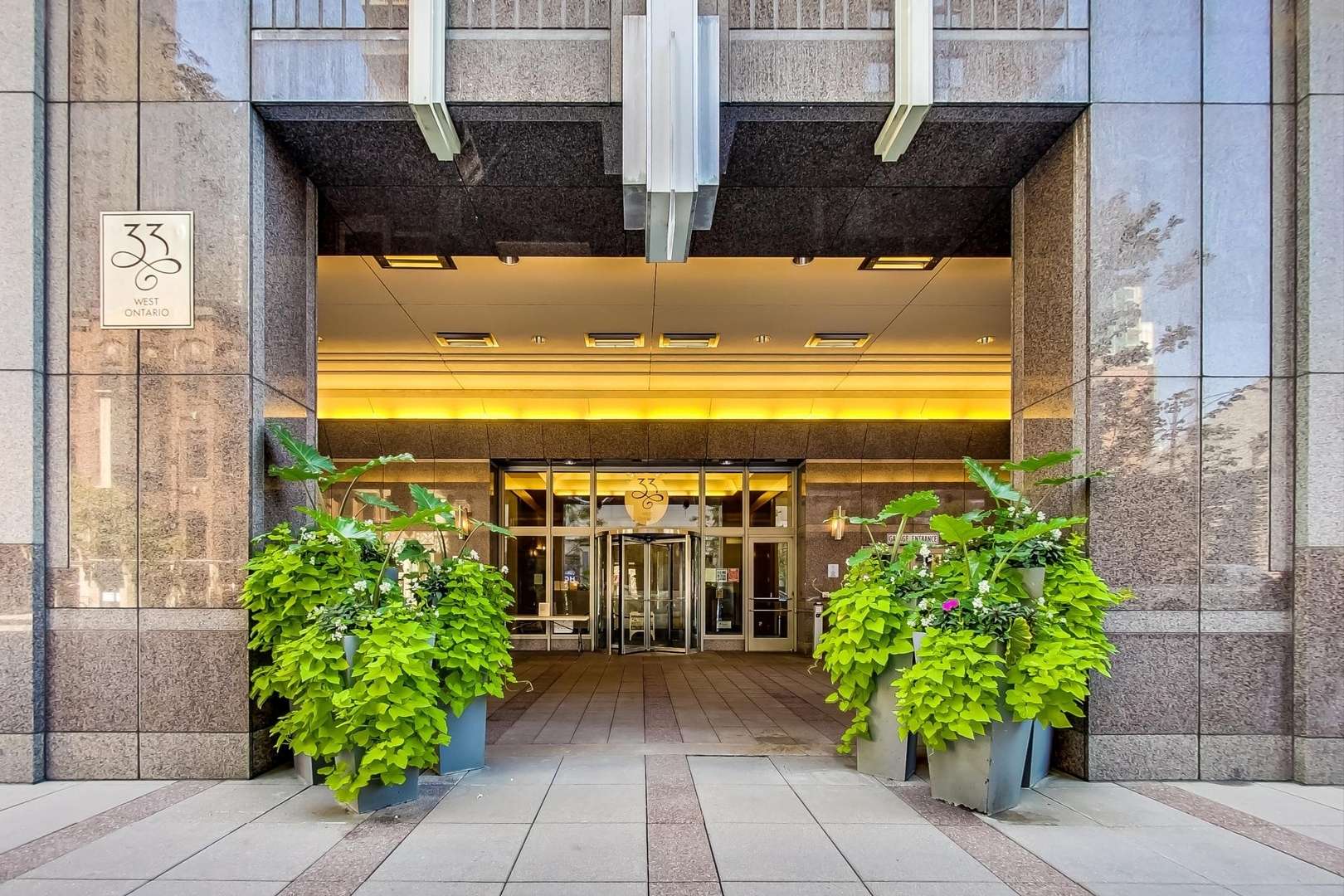 33 W Ontario ST #14B, Chicago, IL 60654