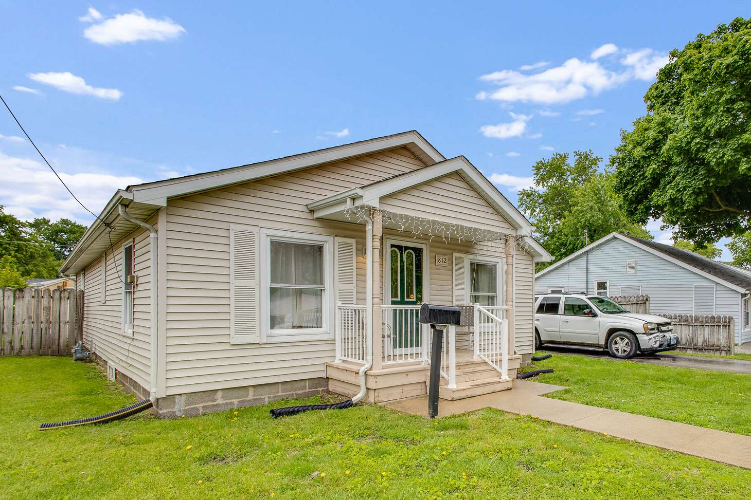 812 E Pembroke ST, Tuscola, IL 61953