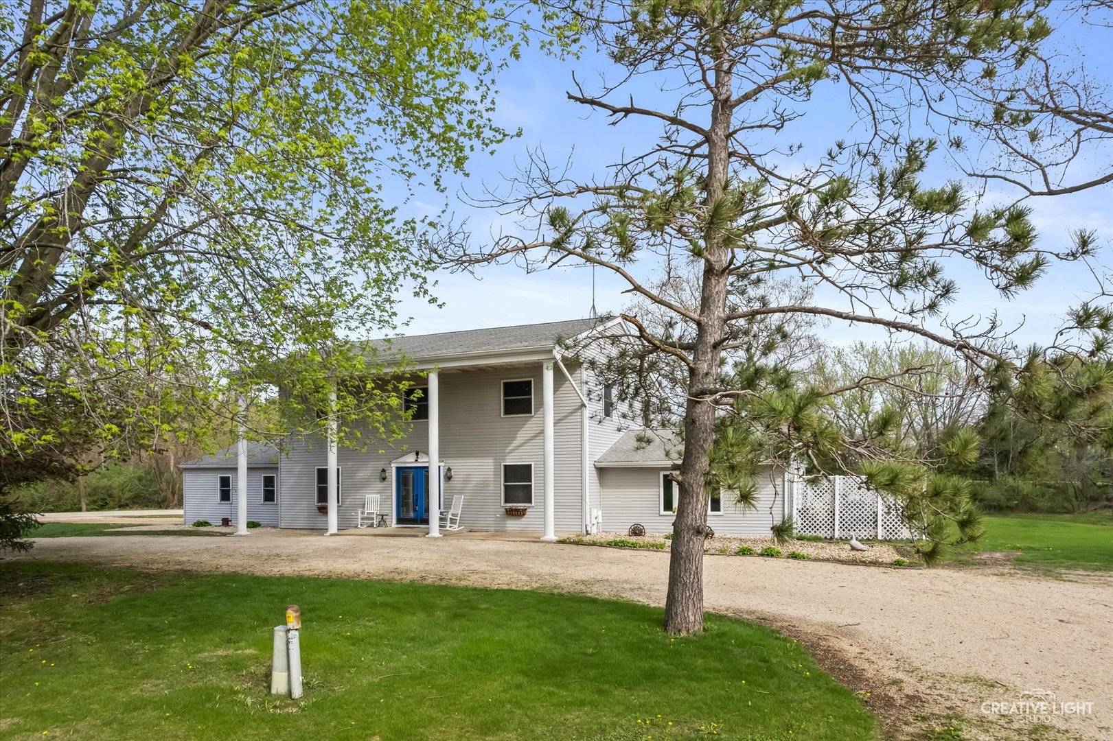 101 Lakeside DR, Dixon, IL 61021