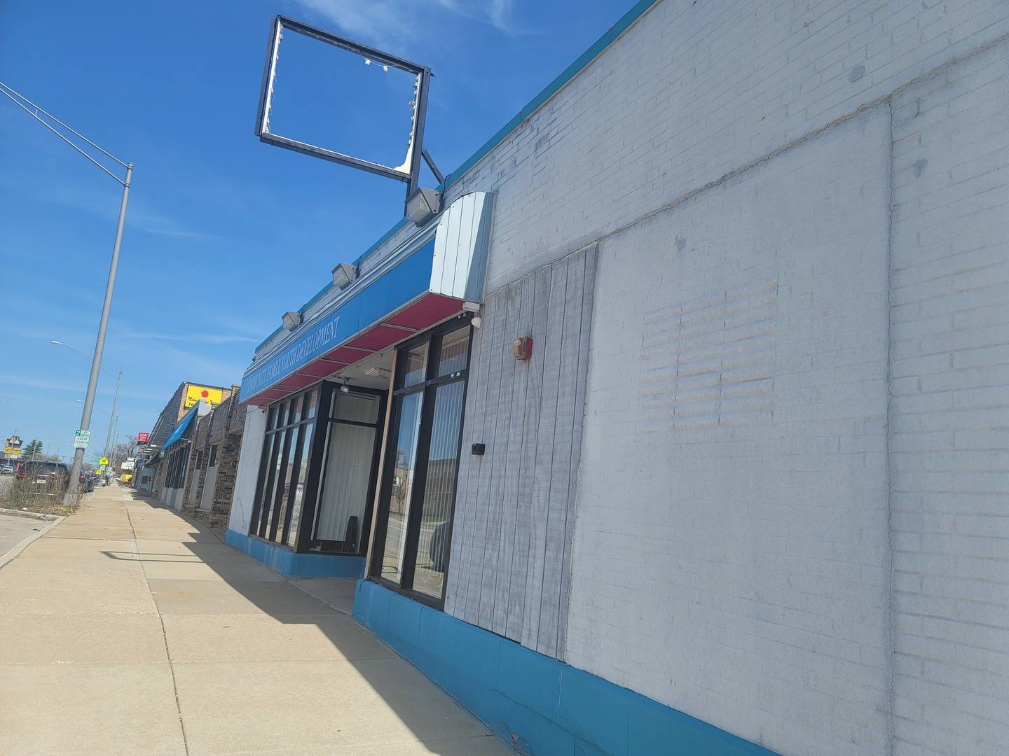 9741 Southwest HWY, Oak Lawn, IL 60453
