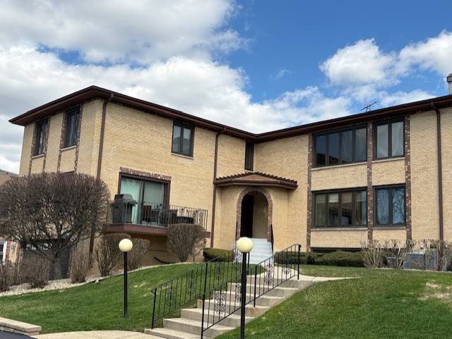 10355 Parkside AVE #04, Oak Lawn, IL 60453