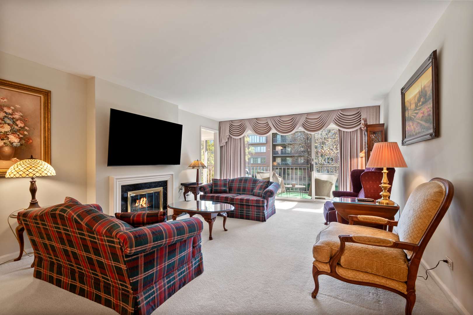 22 Park LN #204, Park Ridge, IL 60068