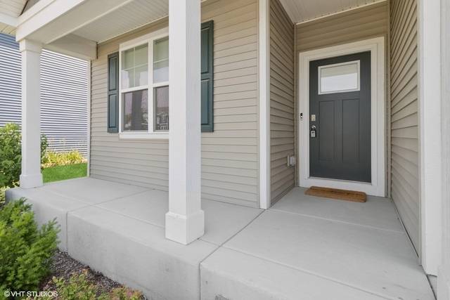 6813 Cobble Springs LN, Wonder Lake, IL 60097