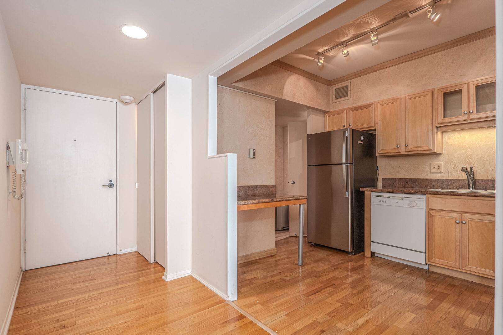 175 E Delaware PL #5809, Chicago, IL 60611
