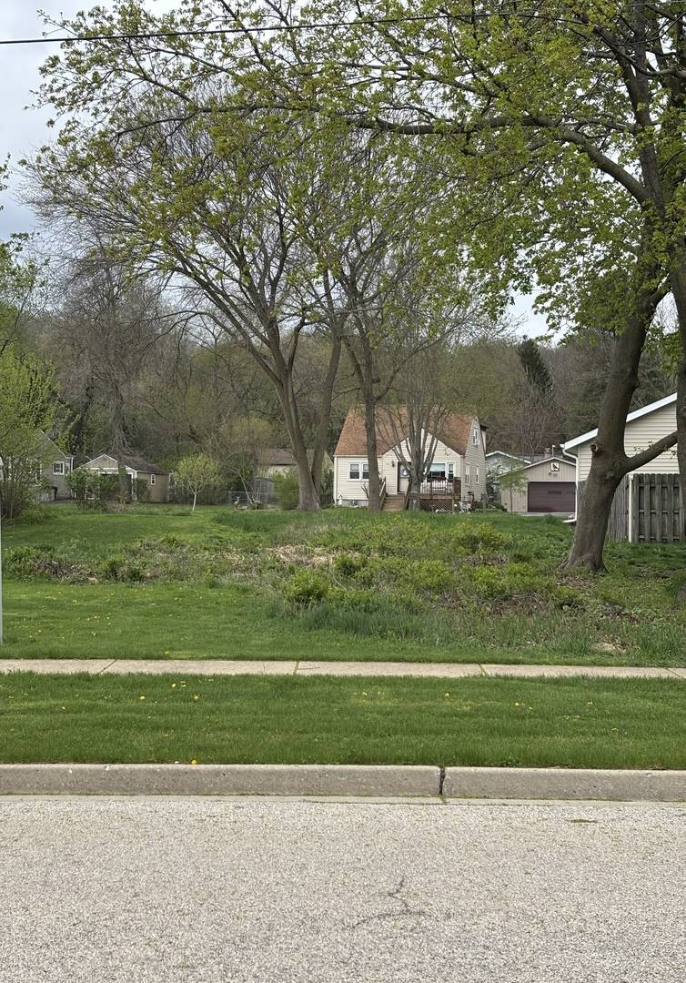 1210 Merrill AVE, Algonquin, IL 60102