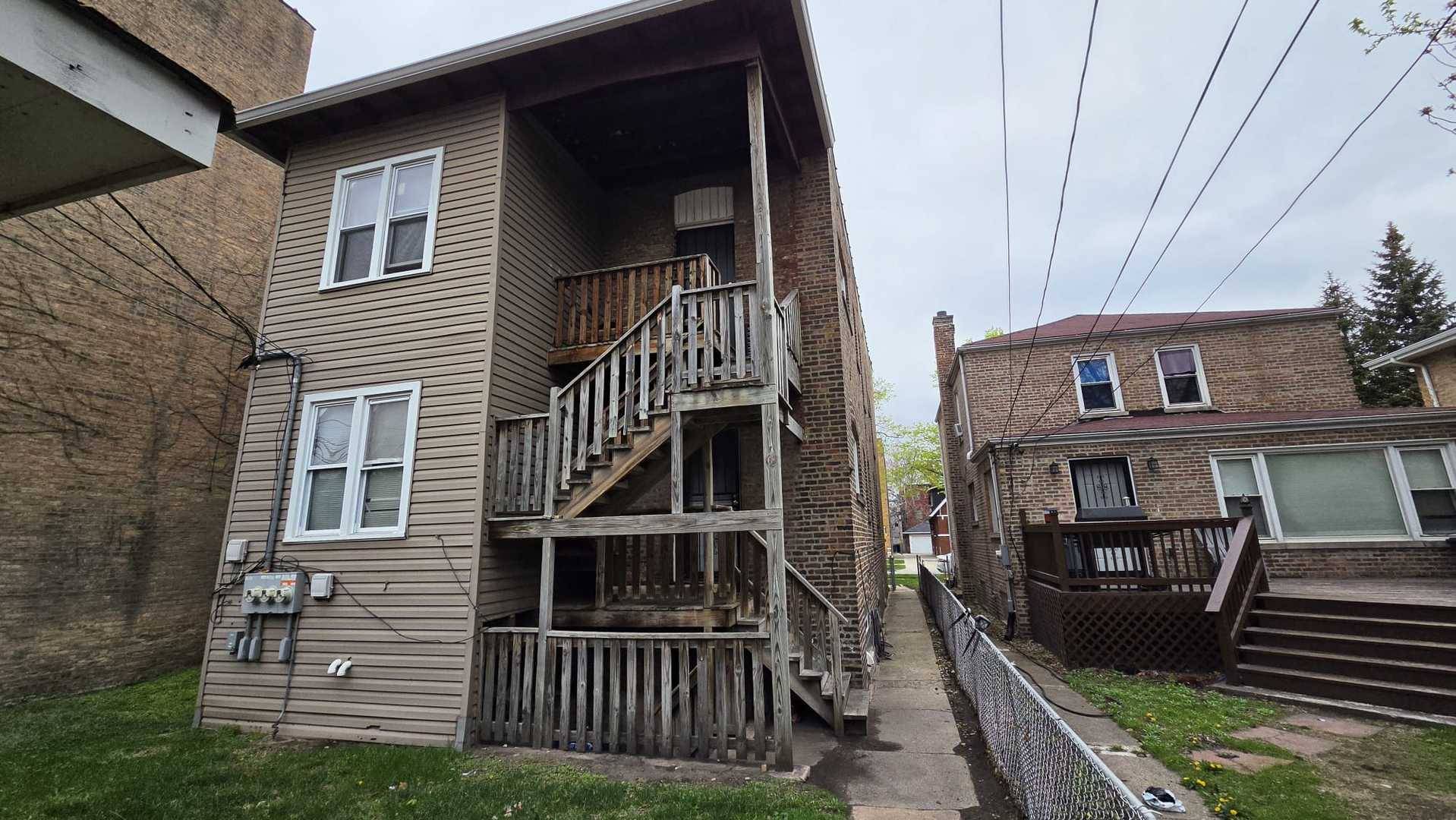 8215 S Eberhart AVE, Chicago, IL 60619