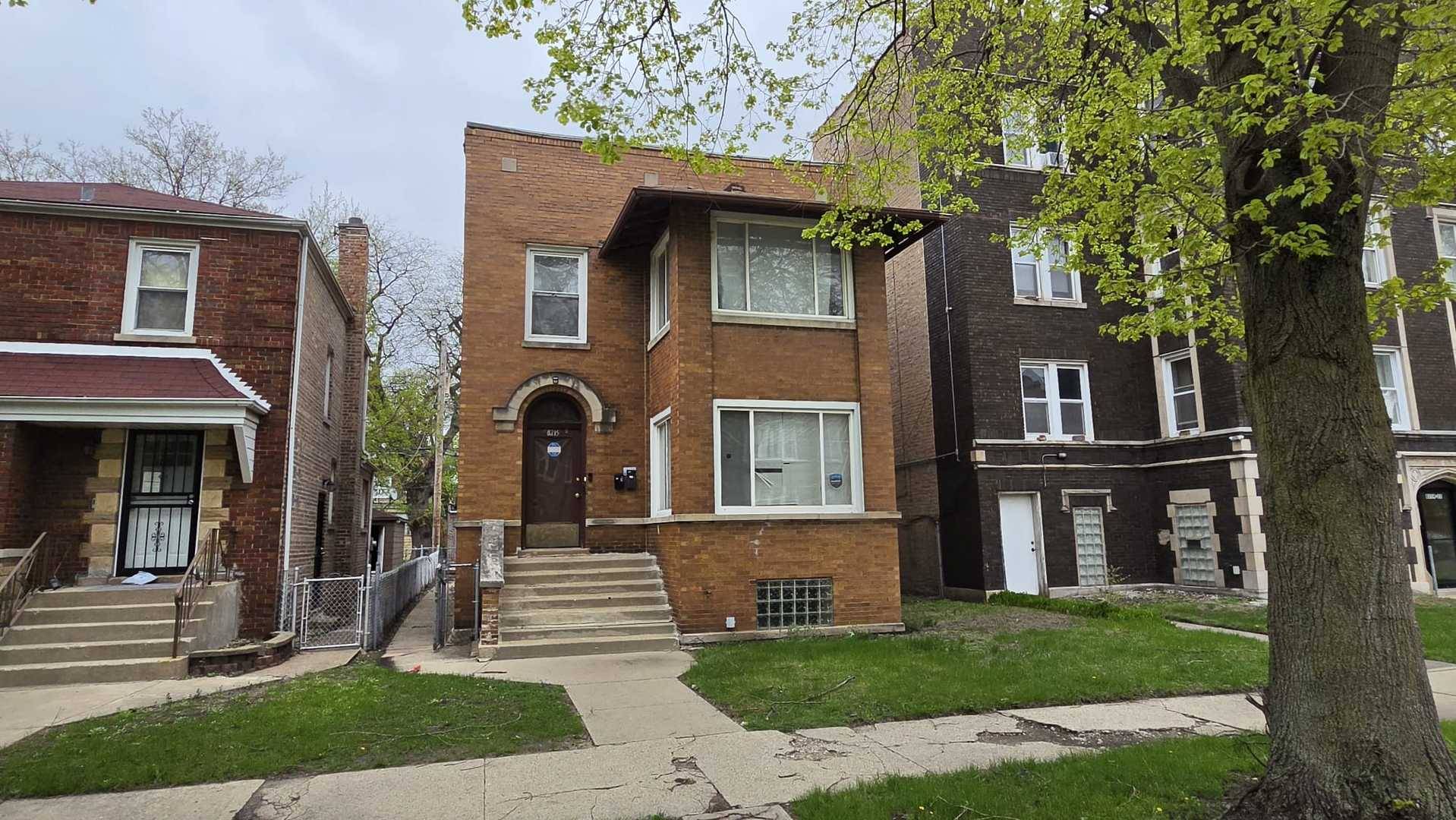 8215 S Eberhart AVE, Chicago, IL 60619