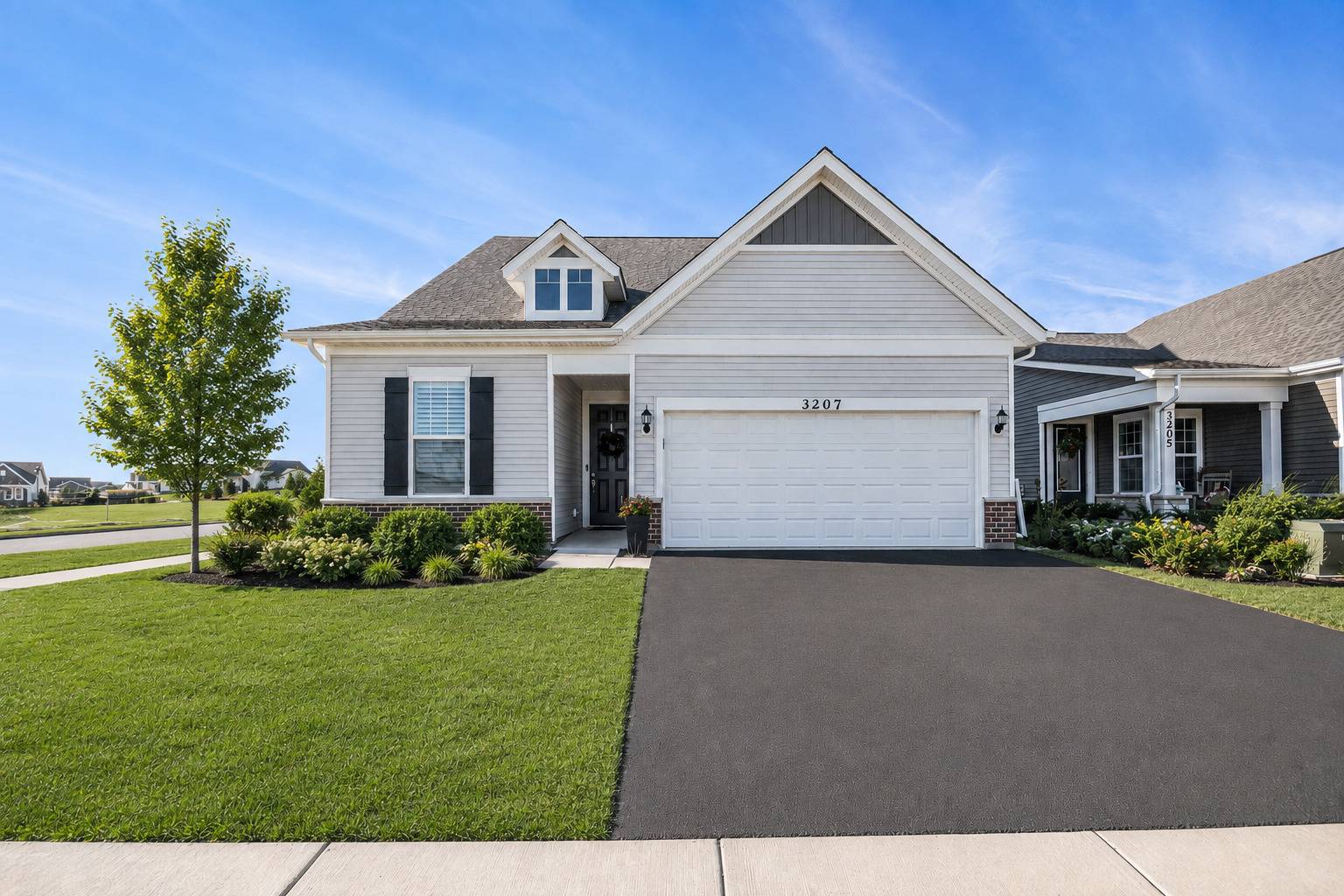 3207 Dove Mountain DR, Aurora, IL 60503