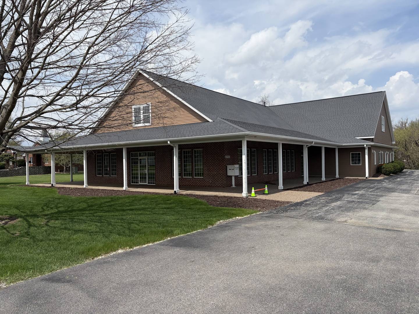 4915 & 5005 21st Avenue A, Moline, IL 61265