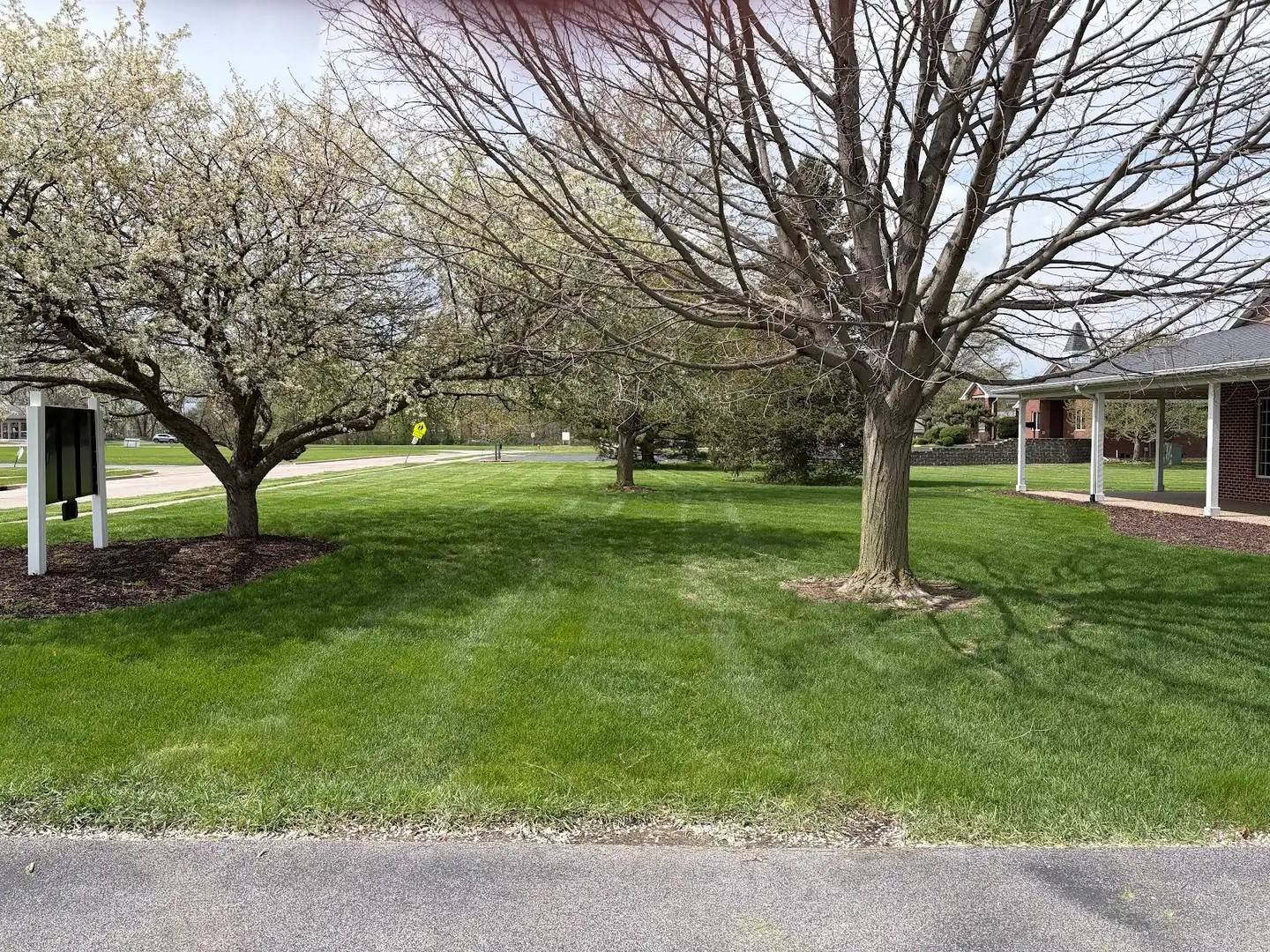 4915 & 5005 21st Avenue A, Moline, IL 61265