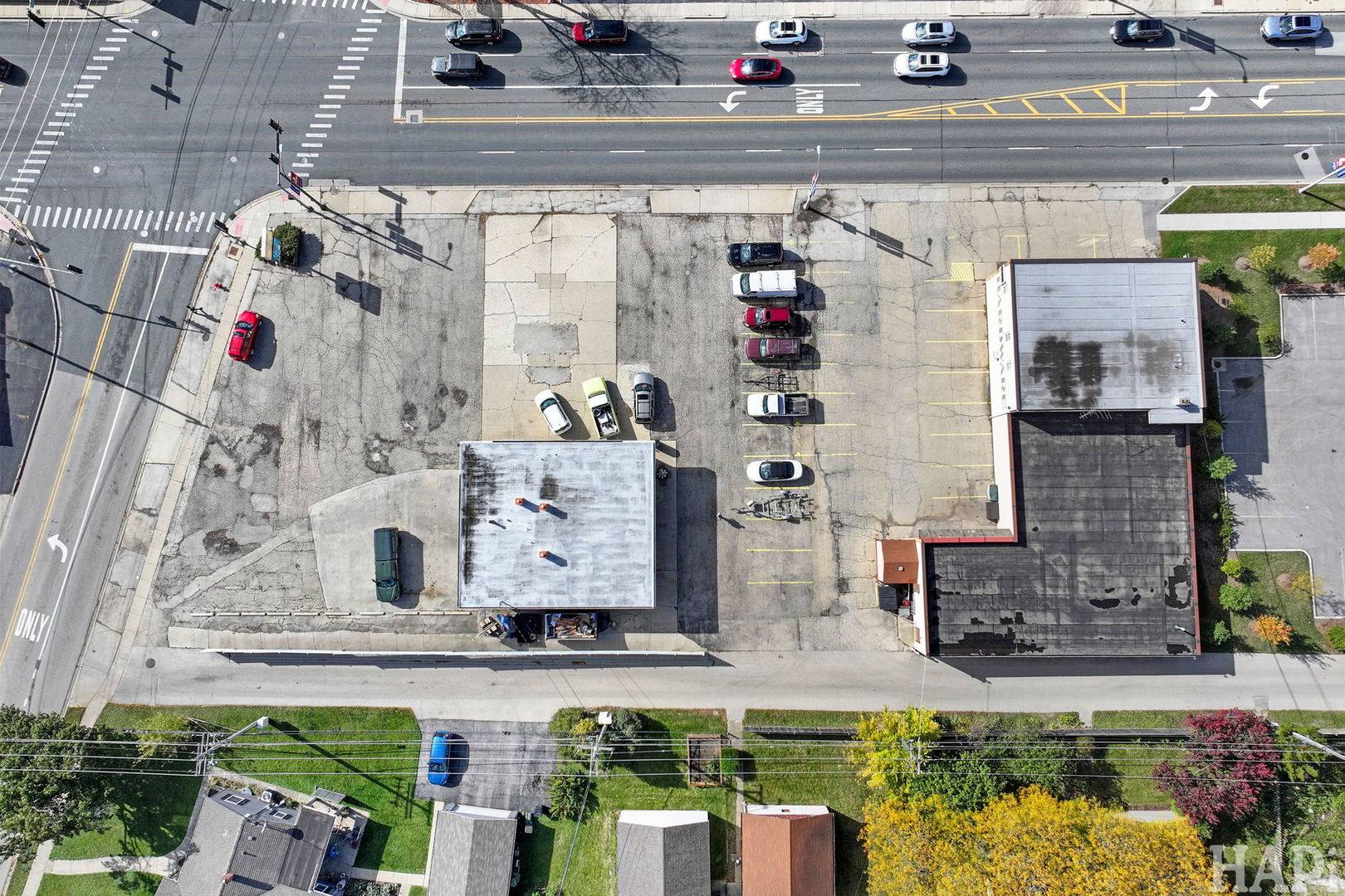 426 S Milwaukee AVE, Libertyville, IL 60048