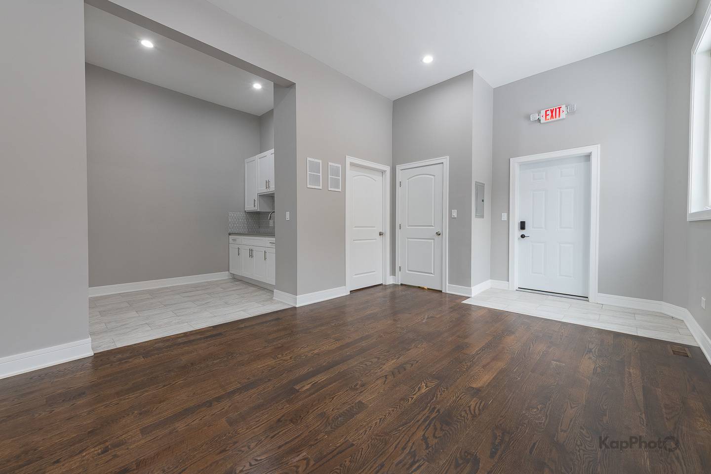 3044 W Irving Park RD #1, Chicago, IL 60618