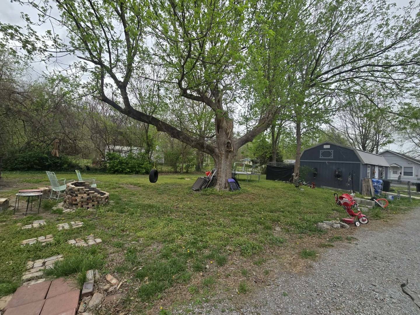 208 W Bryan ST, Herrin, IL 62948