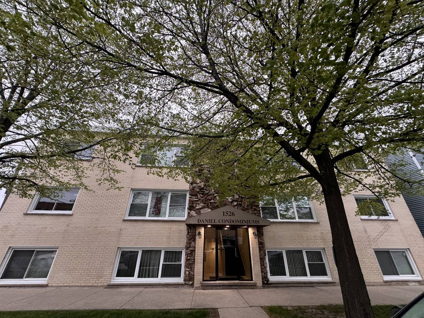 1526 S 51st CT #6, Cicero, IL 60804