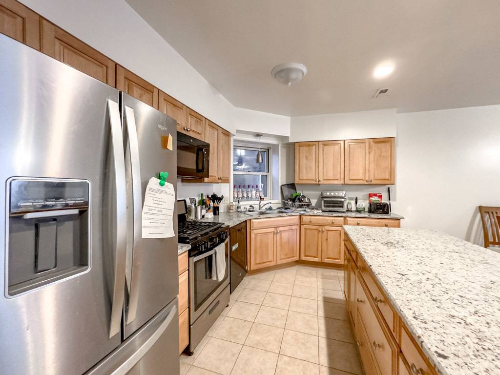6711 N SHERIDAN RD #1N, Chicago, IL 60626
