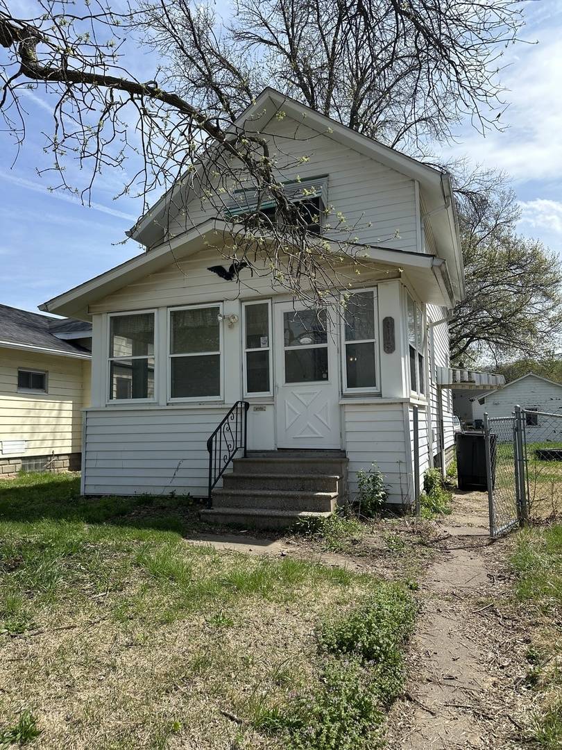 3113 9 1/2 ST, Rock Island, IL 61201