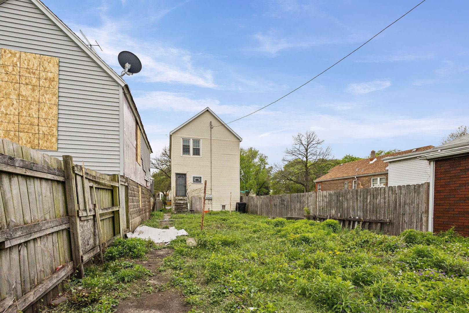 8405 S Baltimore AVE, Chicago, IL 60617
