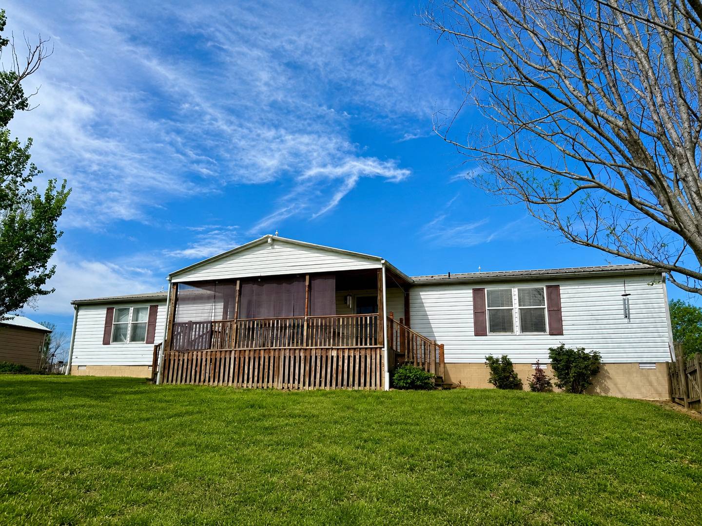 2025 Central Hill RD, Grantsburg, IL 62943
