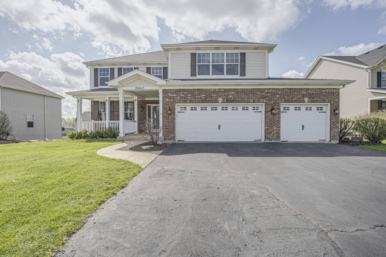 26615 Silverleaf DR, Plainfield, IL 60585