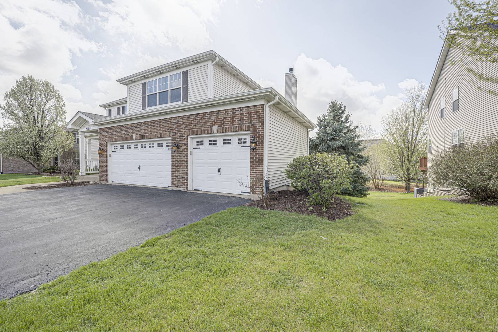 26615 Silverleaf DR, Plainfield, IL 60585