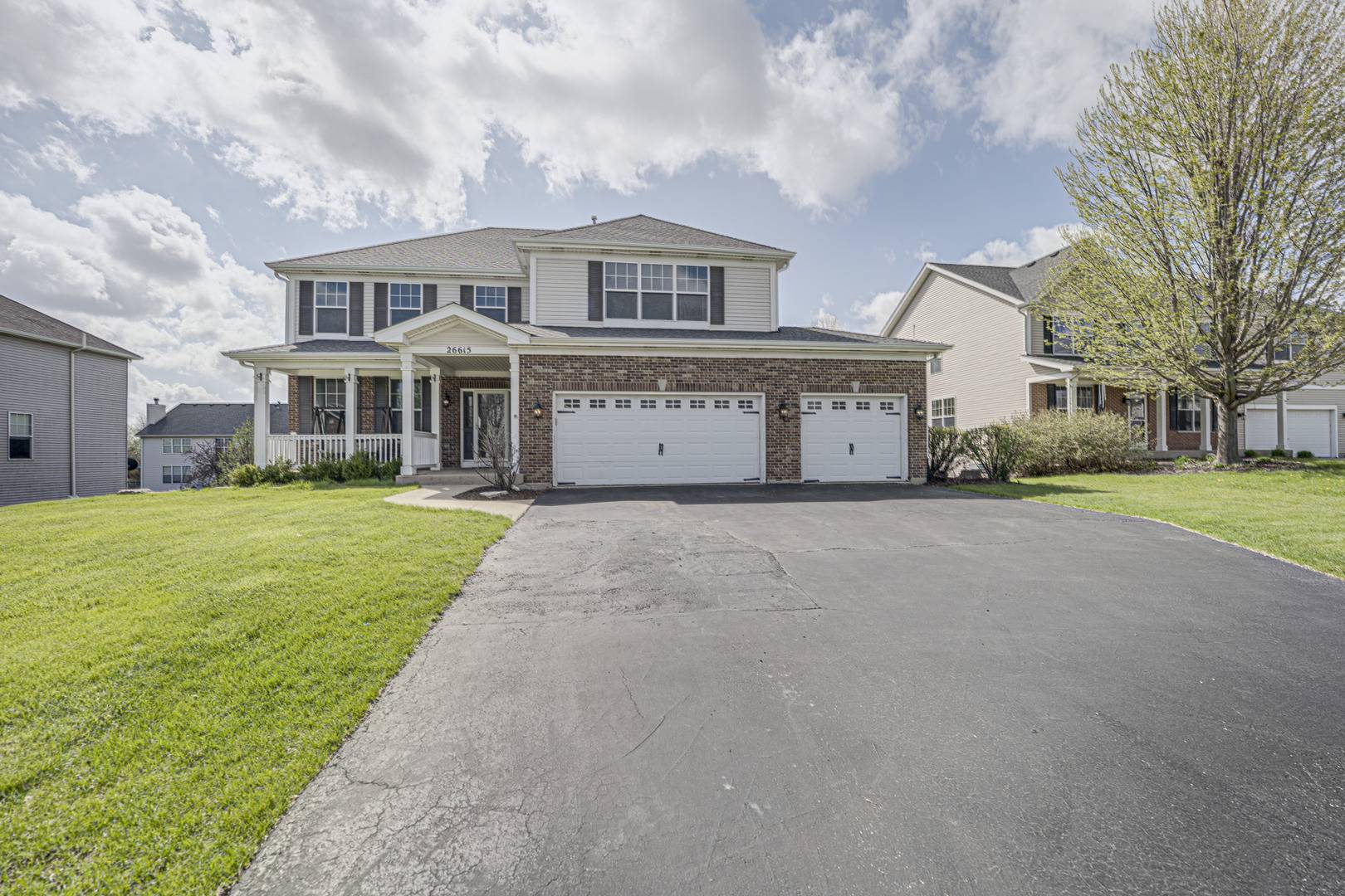 26615 Silverleaf DR, Plainfield, IL 60585