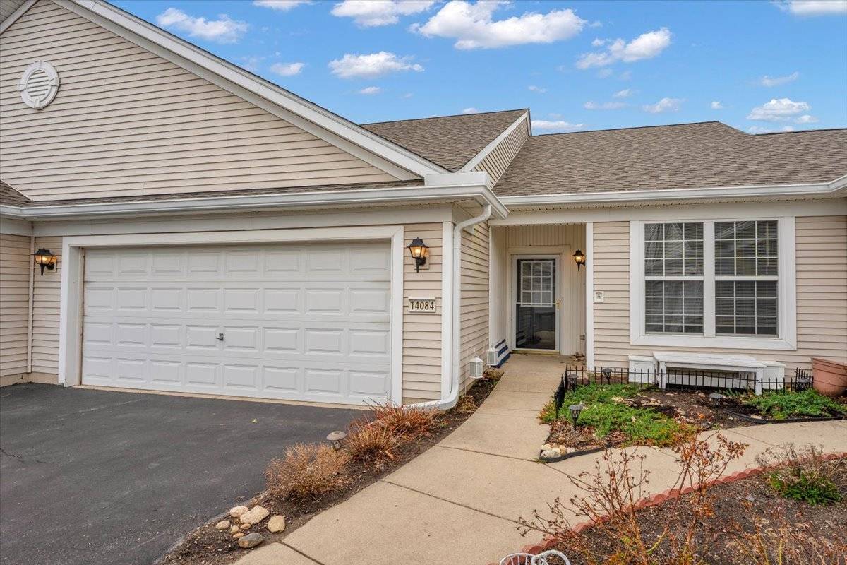 14084 Moraine Hills DR, Huntley, IL 60142