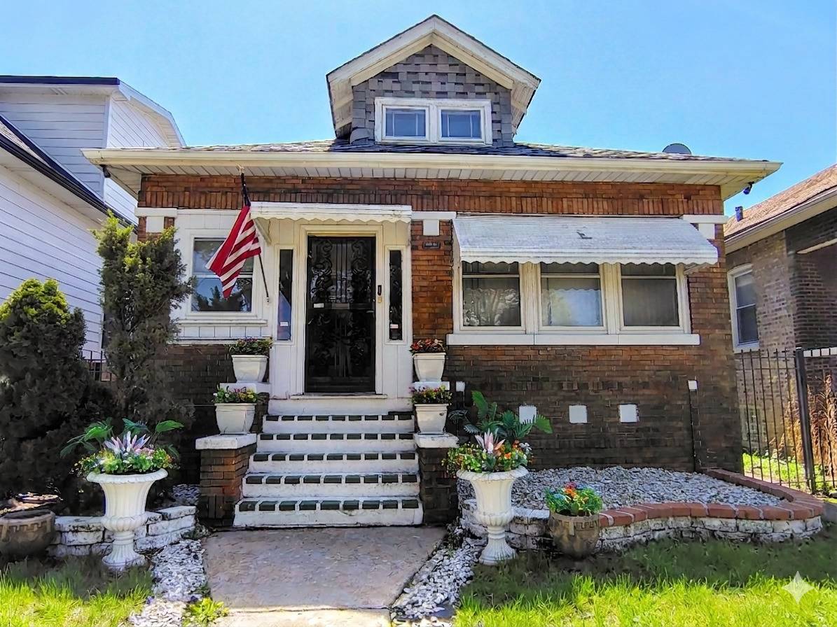 4831 W Haddon AVE, Chicago, IL 60651